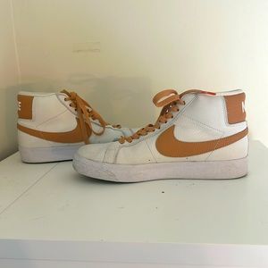 Nike SB Zoom Blazer Mid Size 7 Women’s